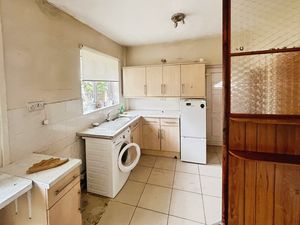 Kitchen Diner- click for photo gallery